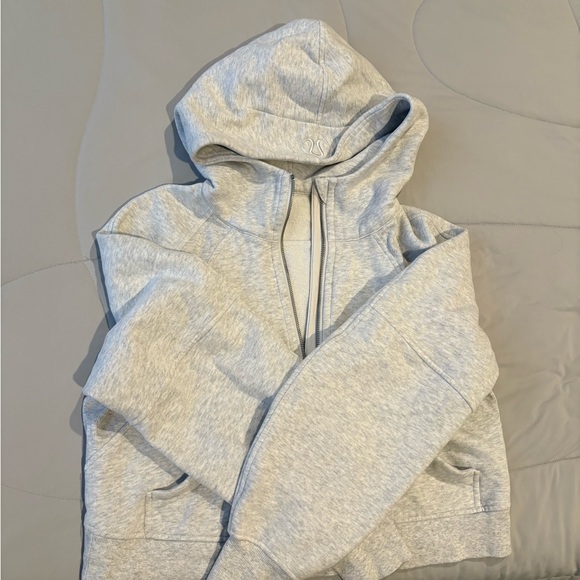 Lululemon scuba - Picture 1 of 8